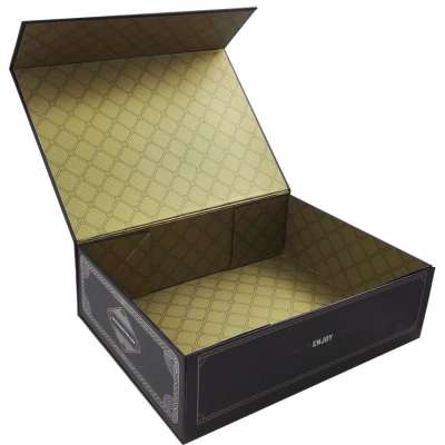 Custom luxury magnetic closed cardboard paper garment clothing apparel gift black packaging box